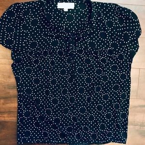 Ann Taylor loft black and white medium blouse EUC